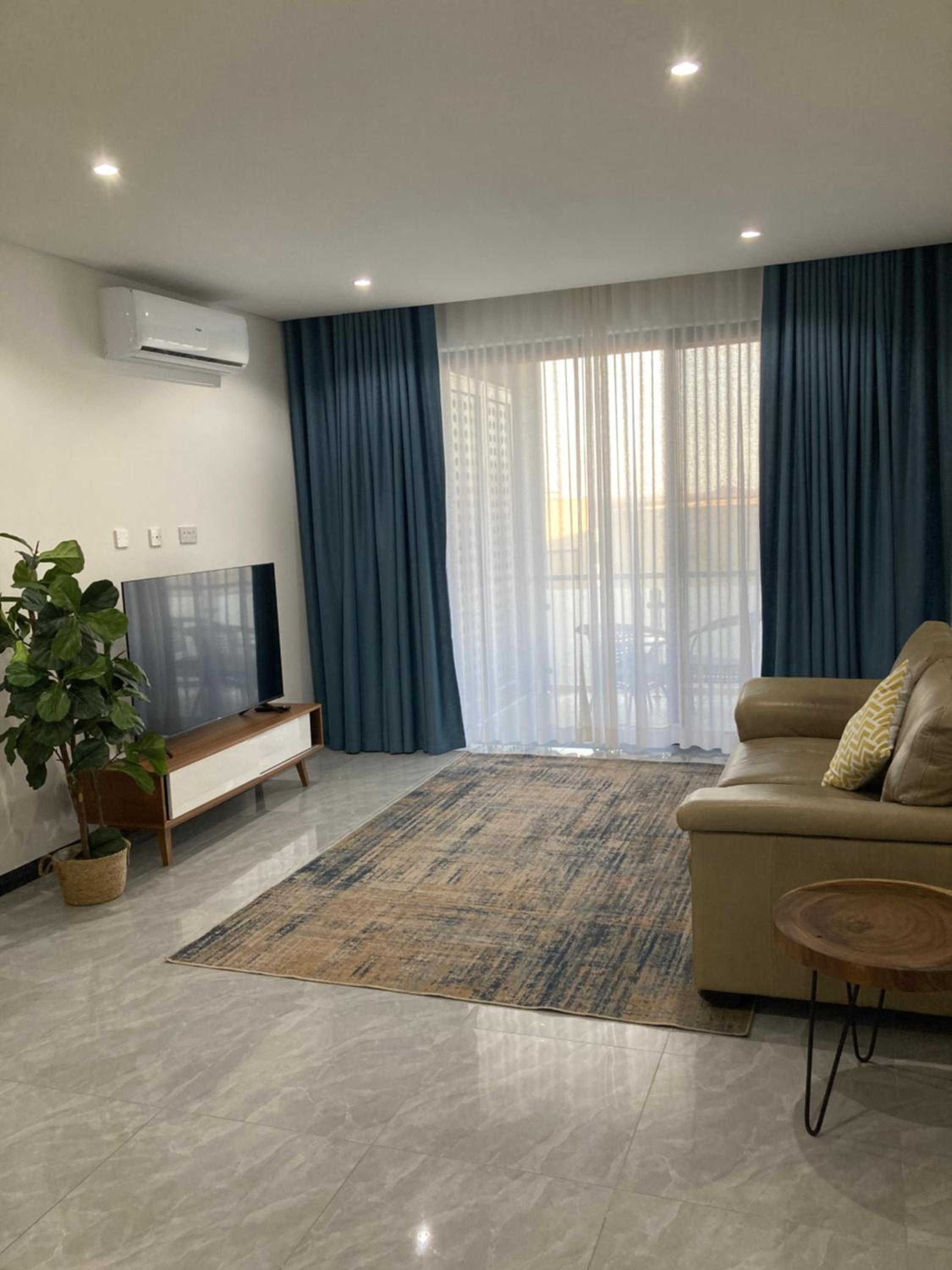 Urban Awe Apartment- Setlhoa