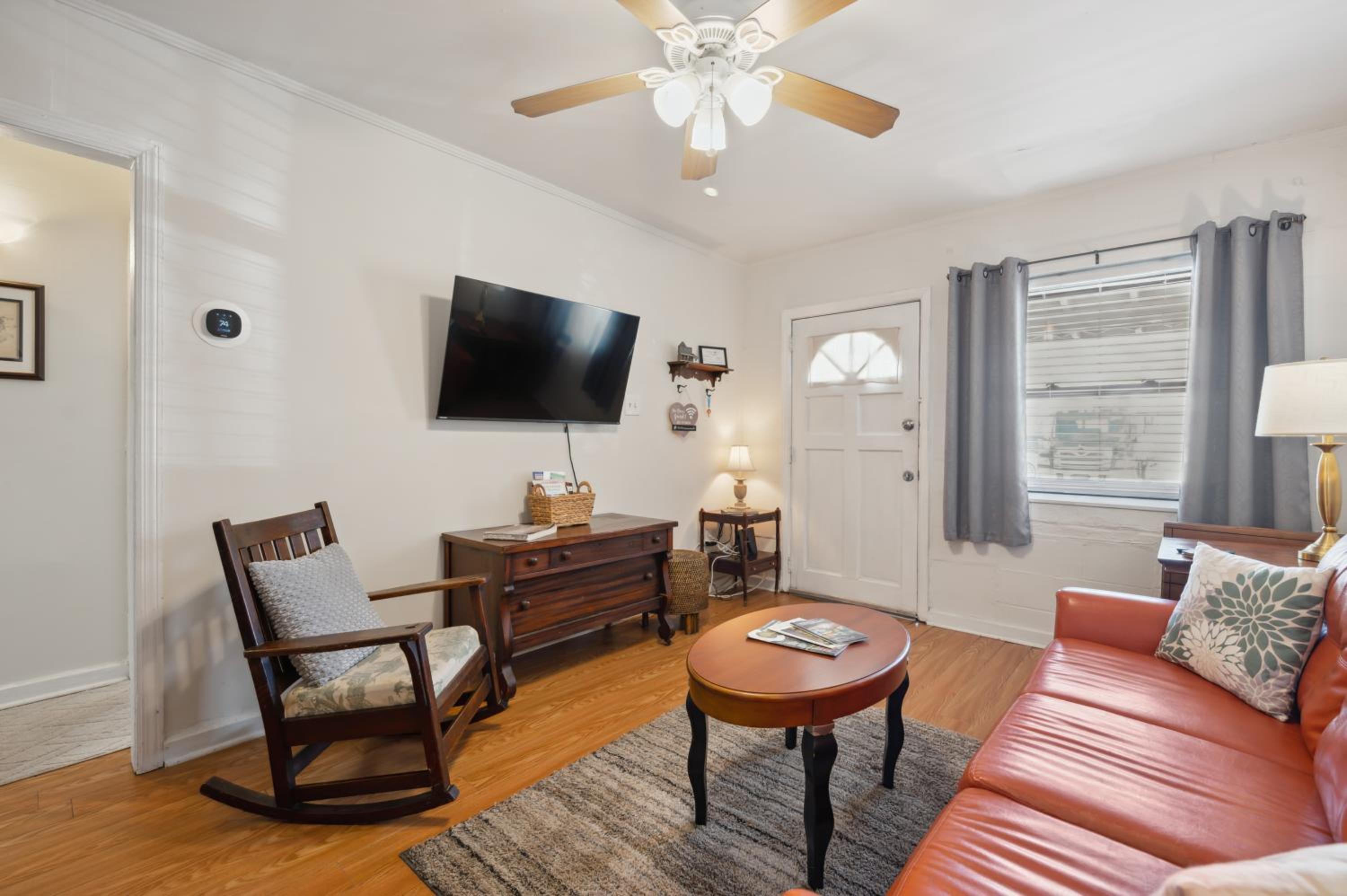 Walkable Duplex Near Forsyth Park view 4