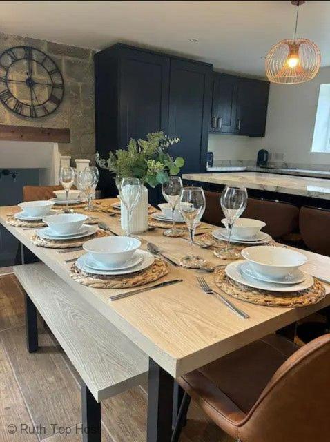 Idyllic retreat with log burner near Danby Castle view 3