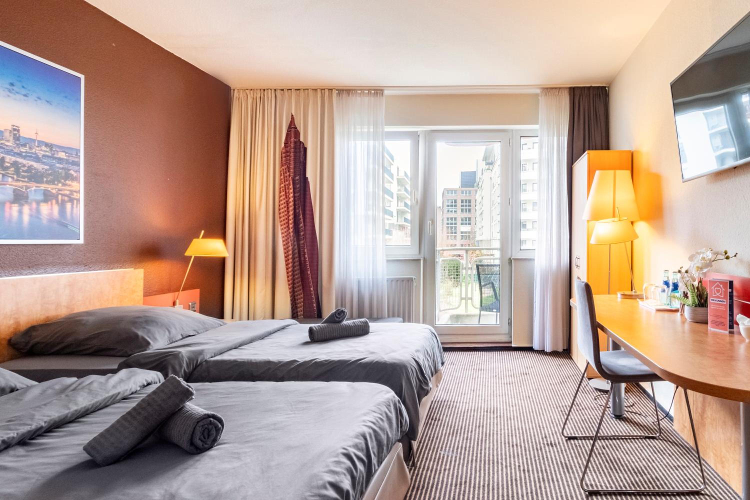 Nähe Frankfurt Messe mit Netflix und Balkon