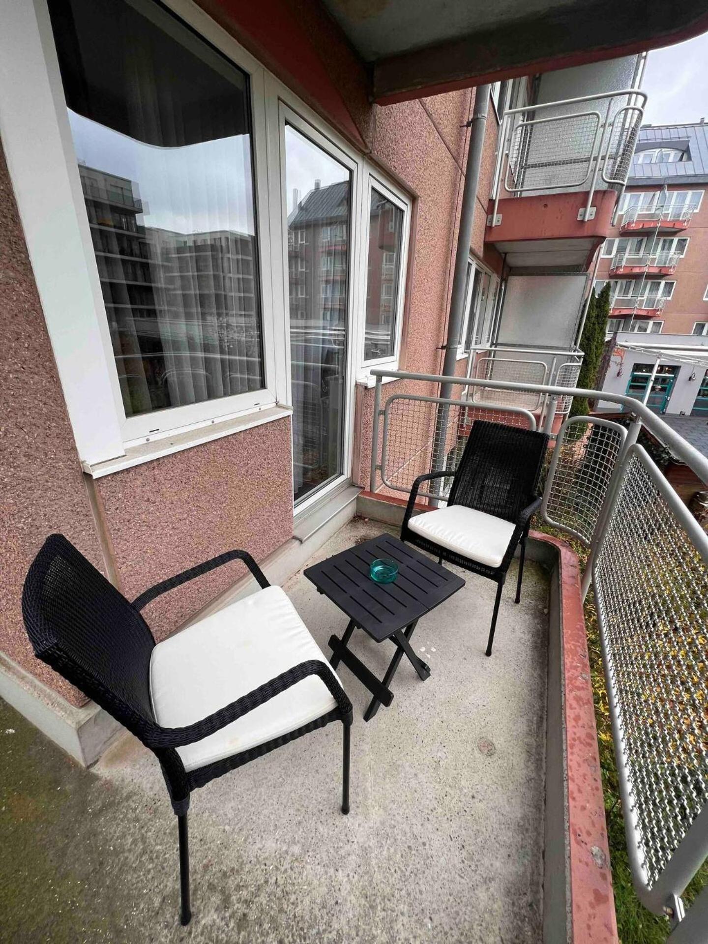 Nähe Frankfurt Messe mit Netflix und Balkon