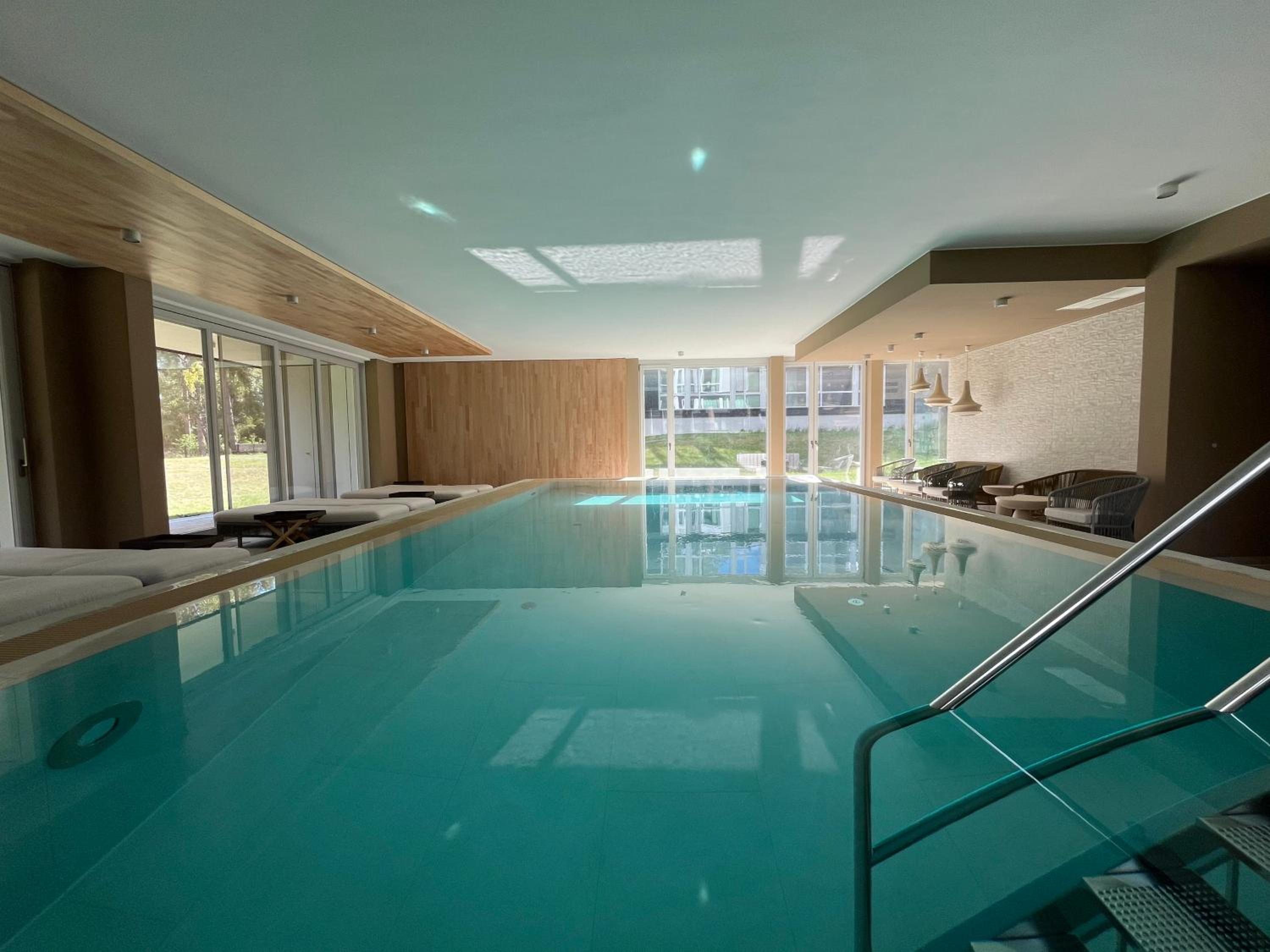 My Marina Apartment mit Pool und Sauna am See