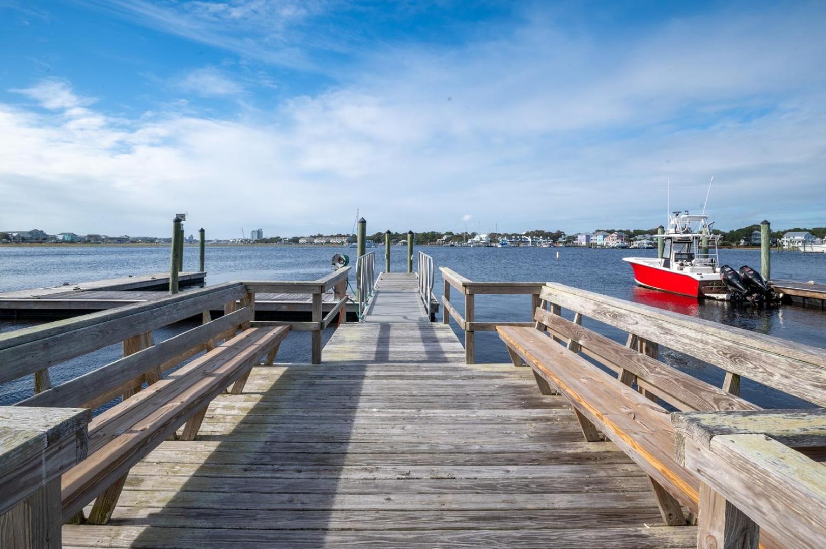Private Boat Dock or Walk to Beach