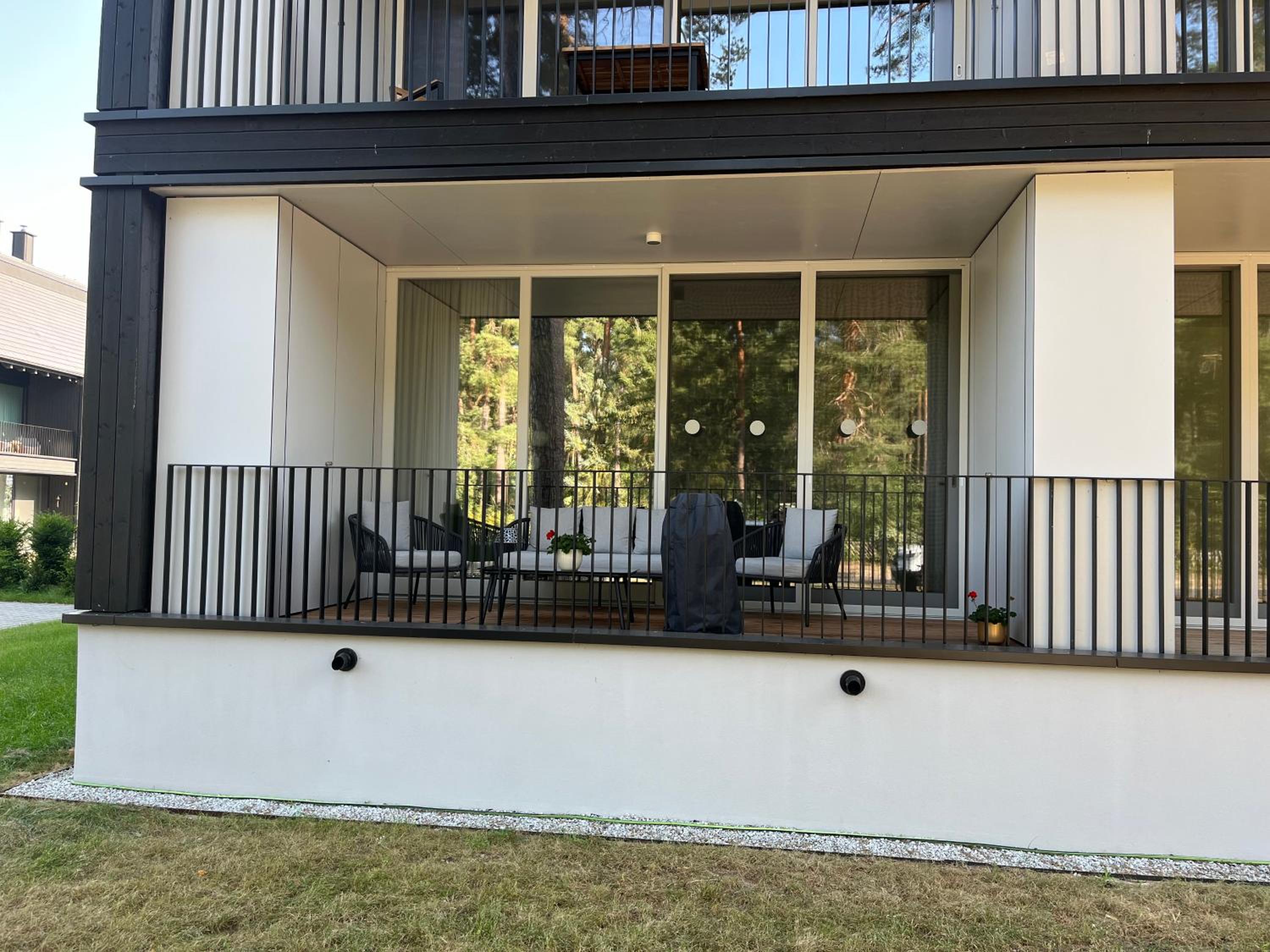 My Marina Apartment mit Pool und Sauna am See