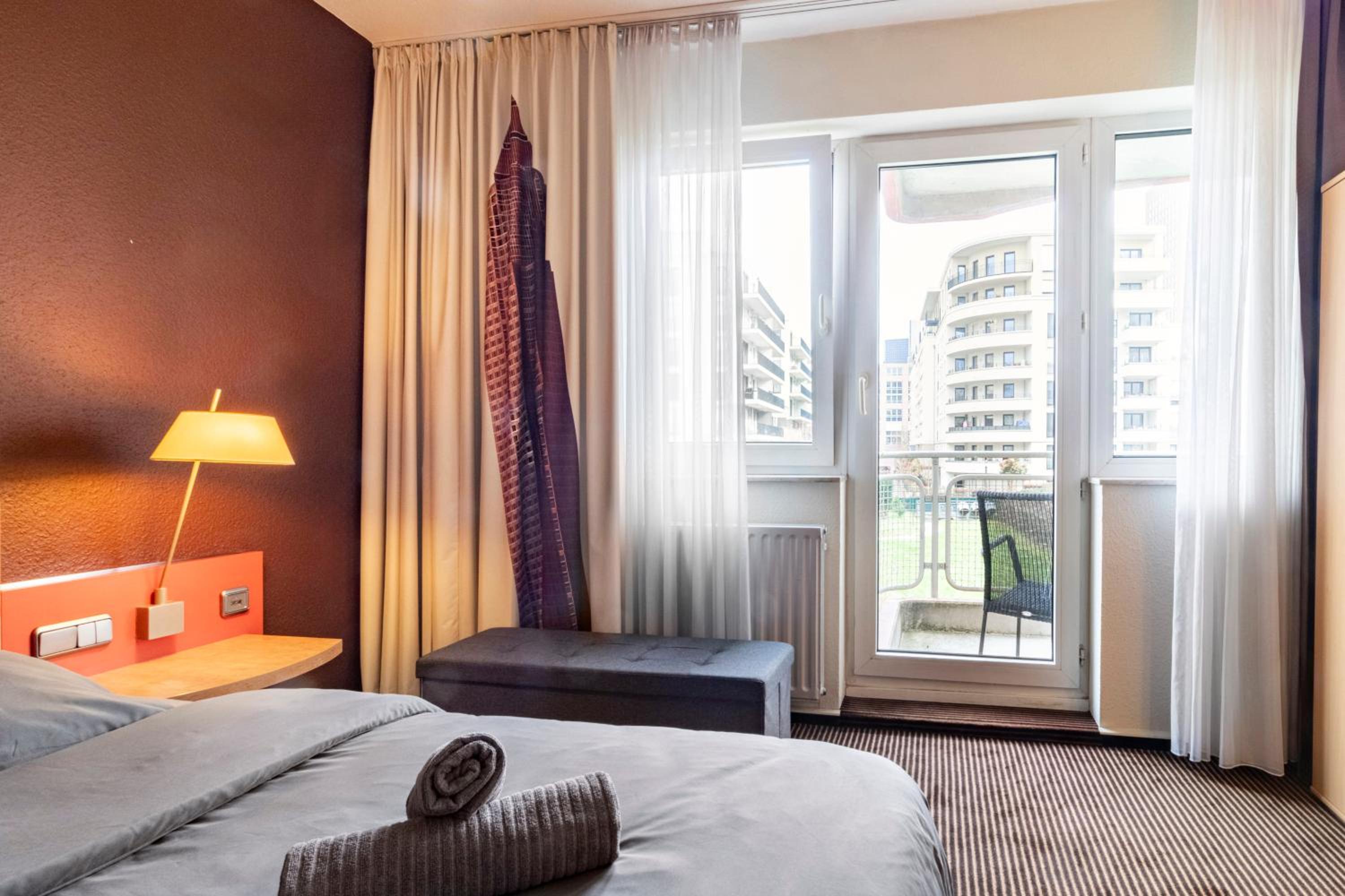 Nähe Frankfurt Messe mit Netflix und Balkon