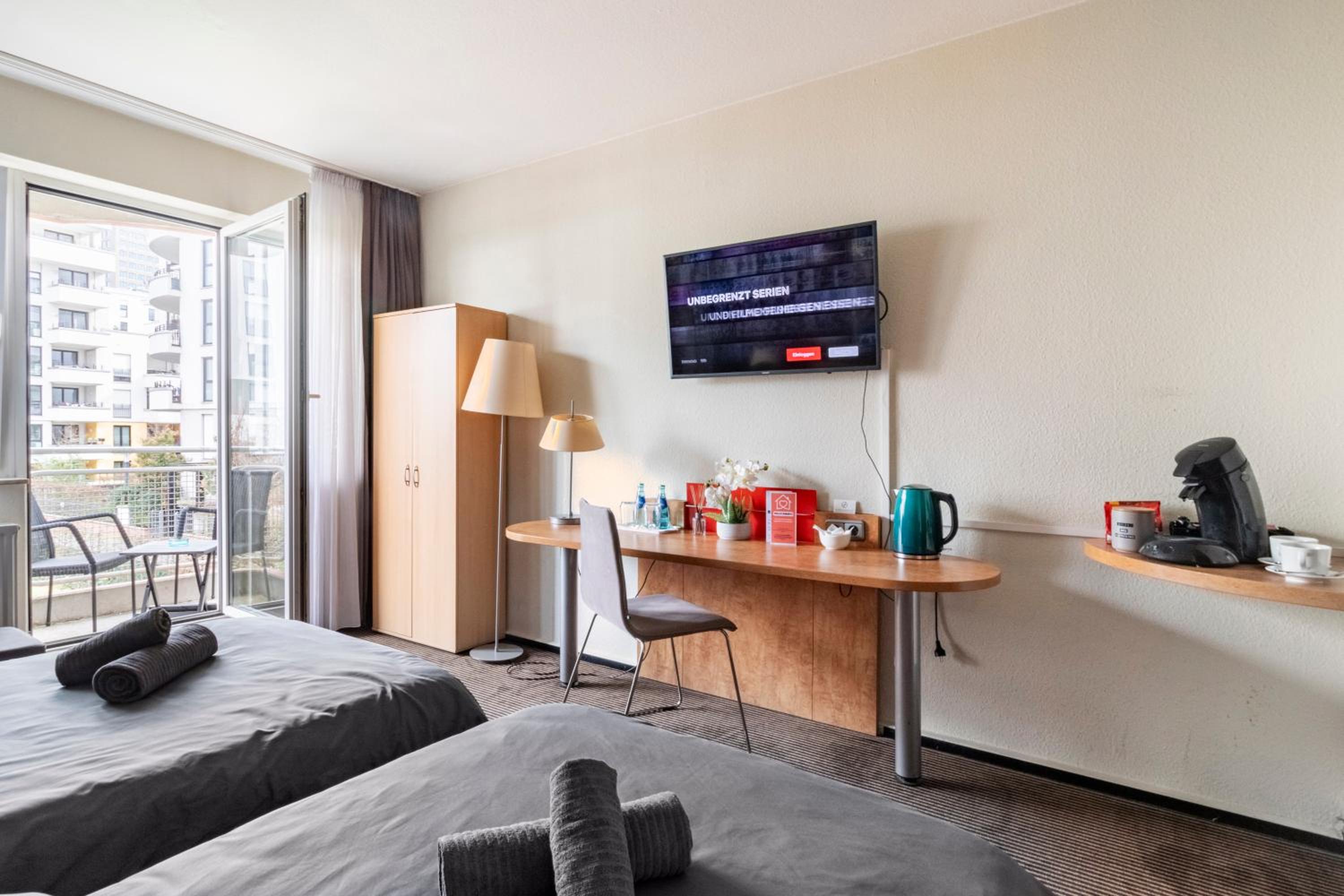 Nähe Frankfurt Messe mit Netflix und Balkon