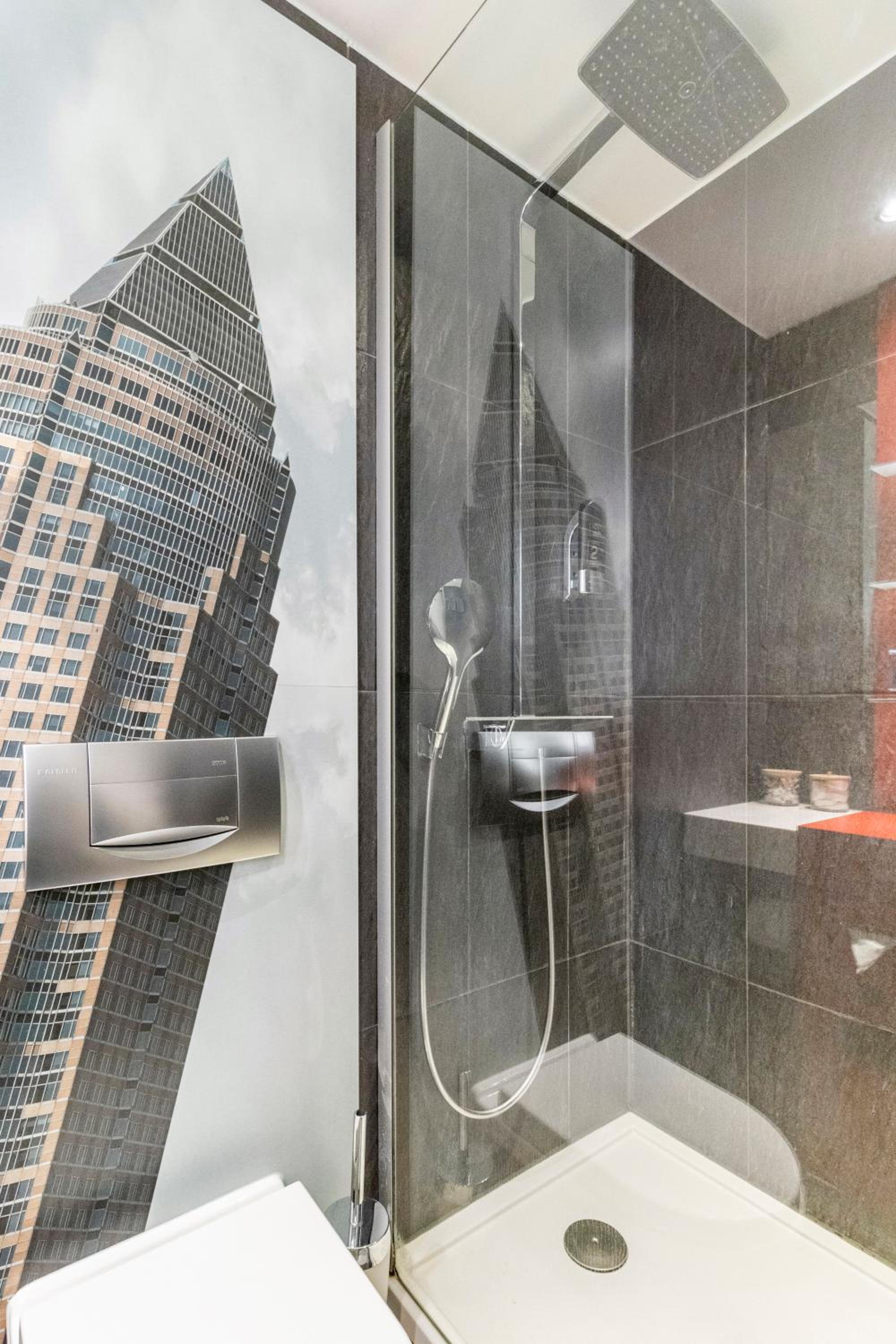 Nähe Frankfurt Messe mit Netflix und Balkon