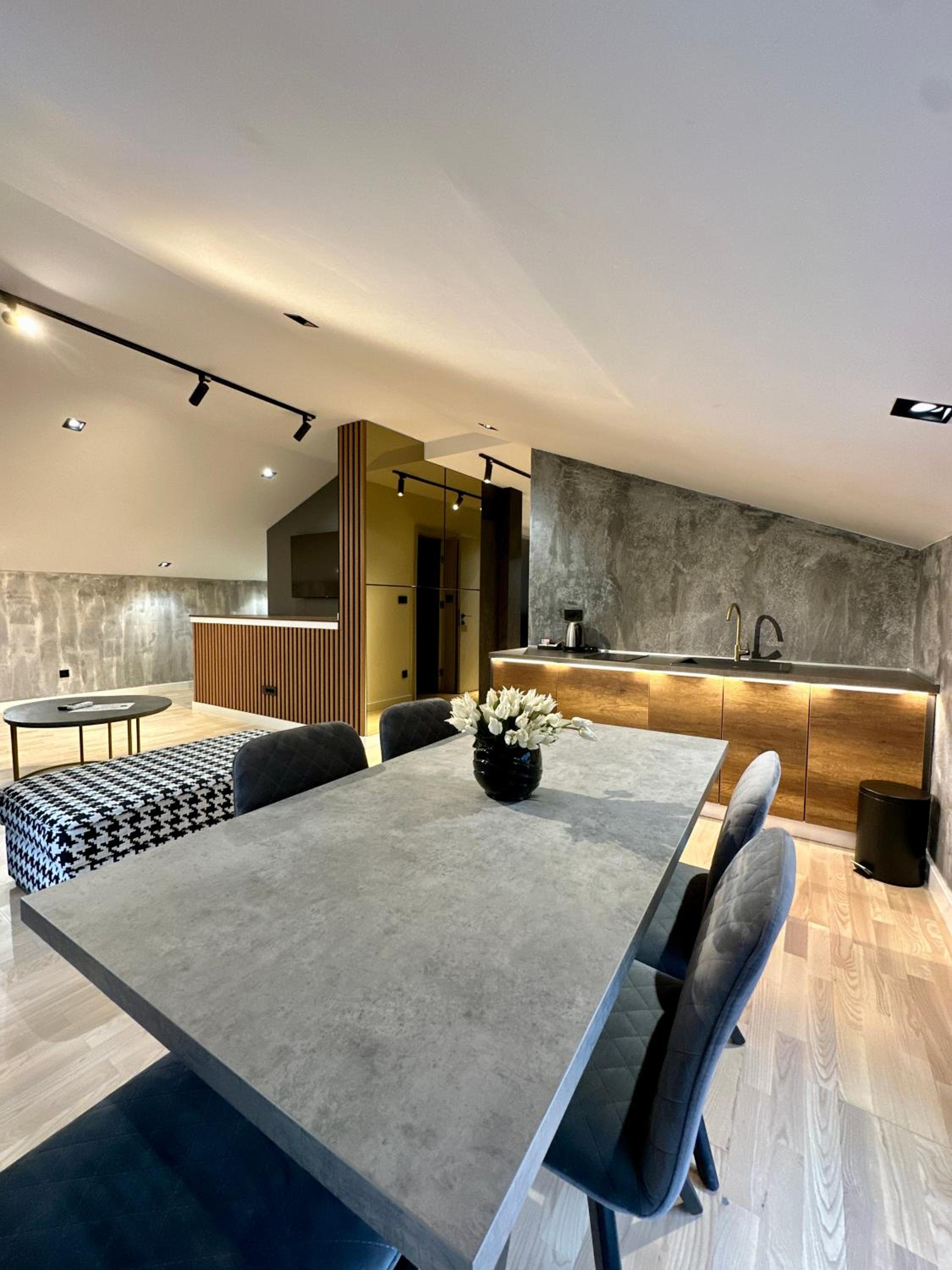 Apartments AMALFI Old Town FREE Parking