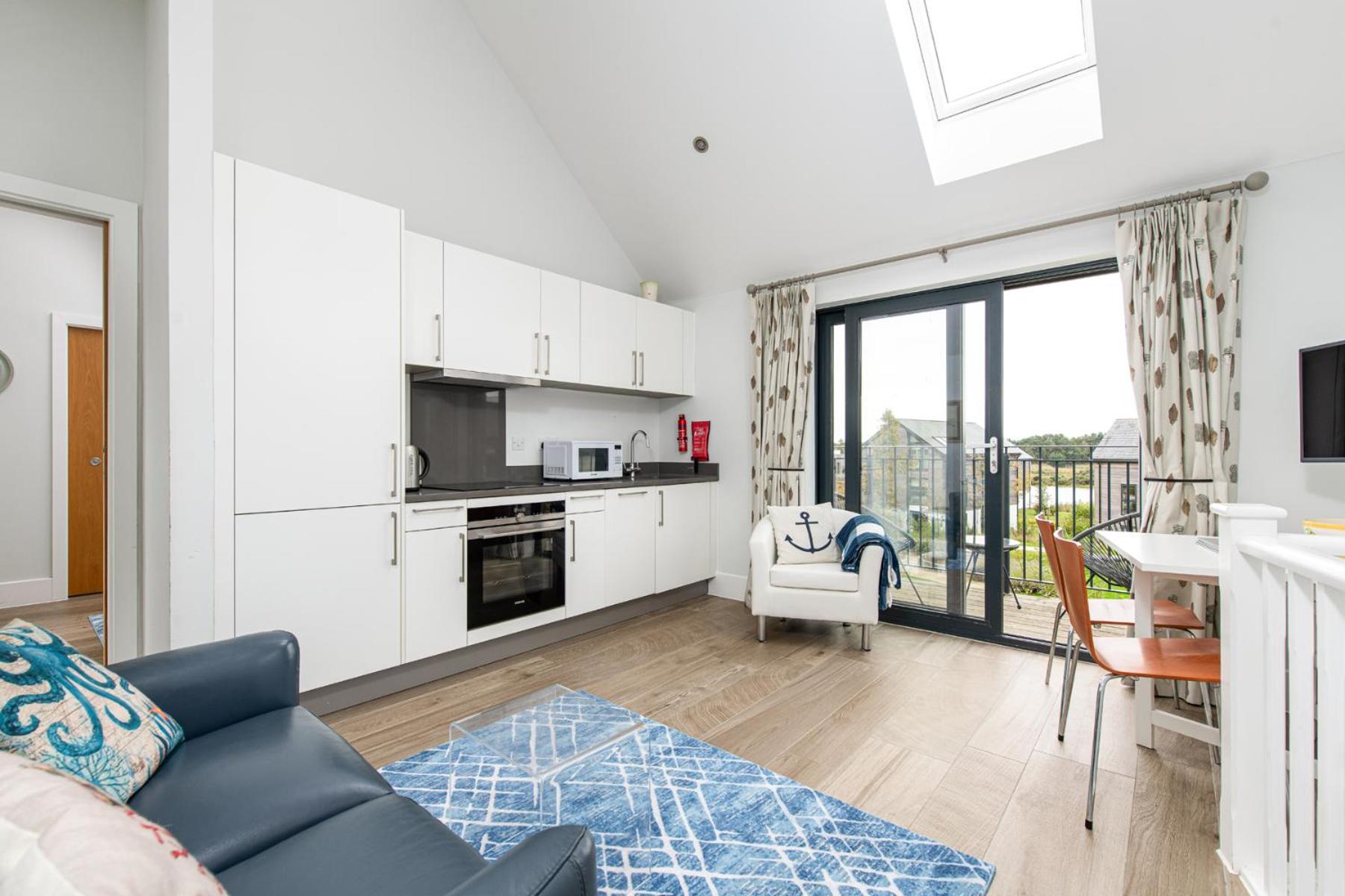 Family friendly property in a nature reserve with spa Swan Cottage BV32 view 2