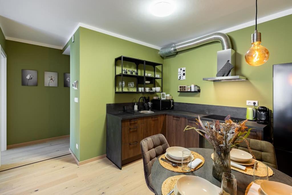 BNB Zwirn Comfort Suite with Balcony view 2