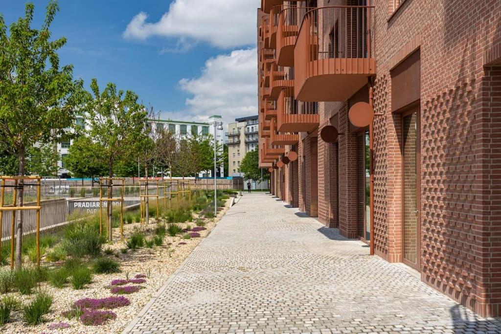 BNB Zwirn Comfort Suite with Balcony view 5
