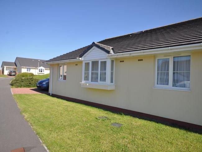 3 Bed in Bideford oc-giffo view 3