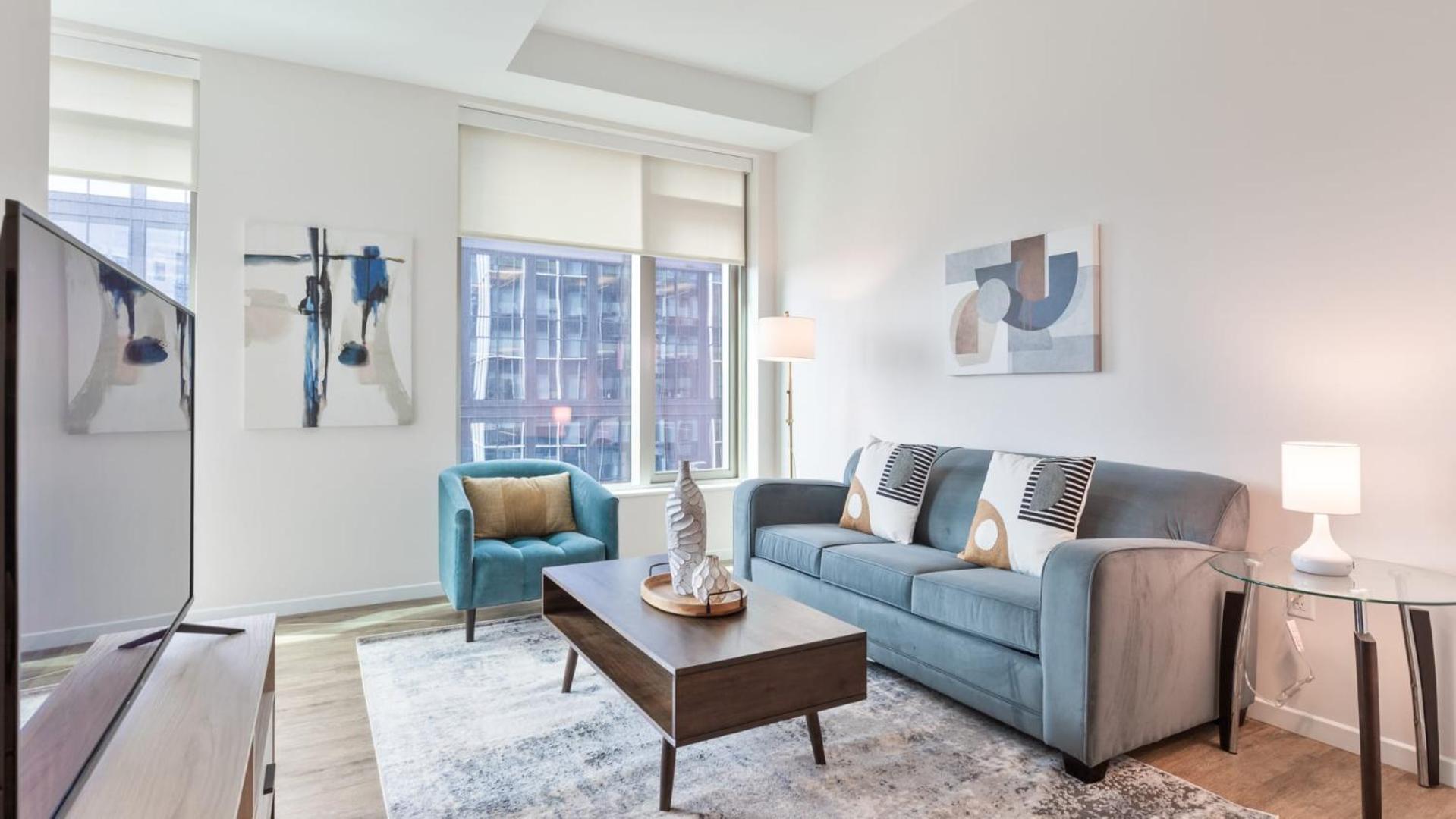 Luxury Apt Downtown Seaport view 4