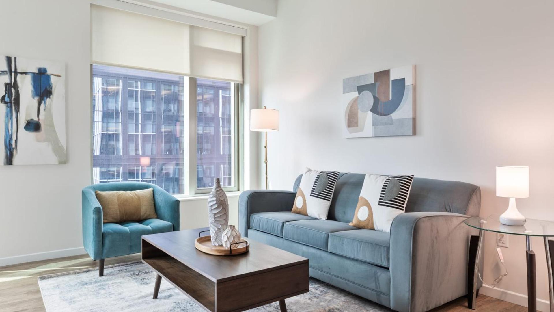 Luxury Apt Downtown Seaport view 5