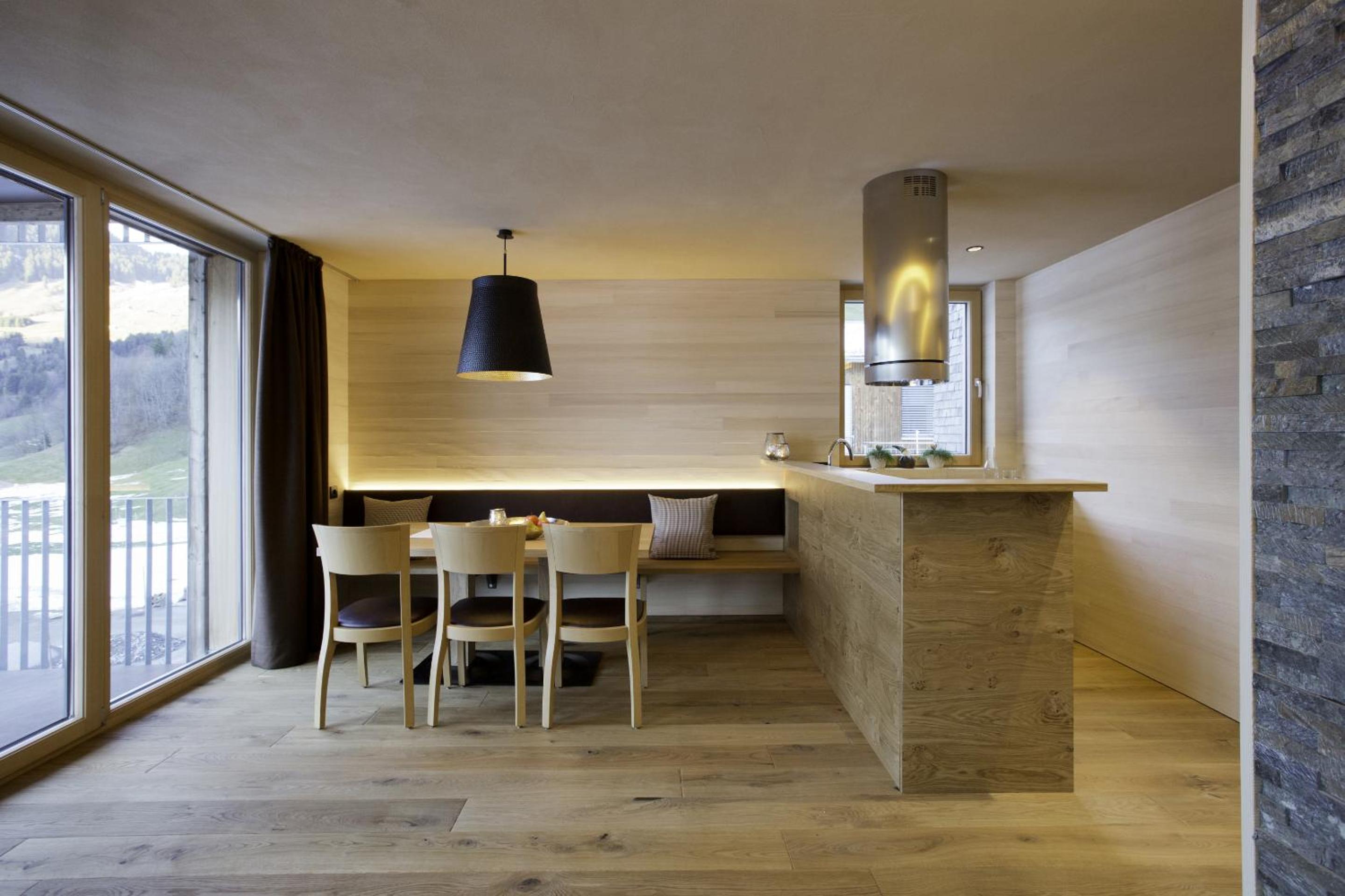 n Apartments Hotel