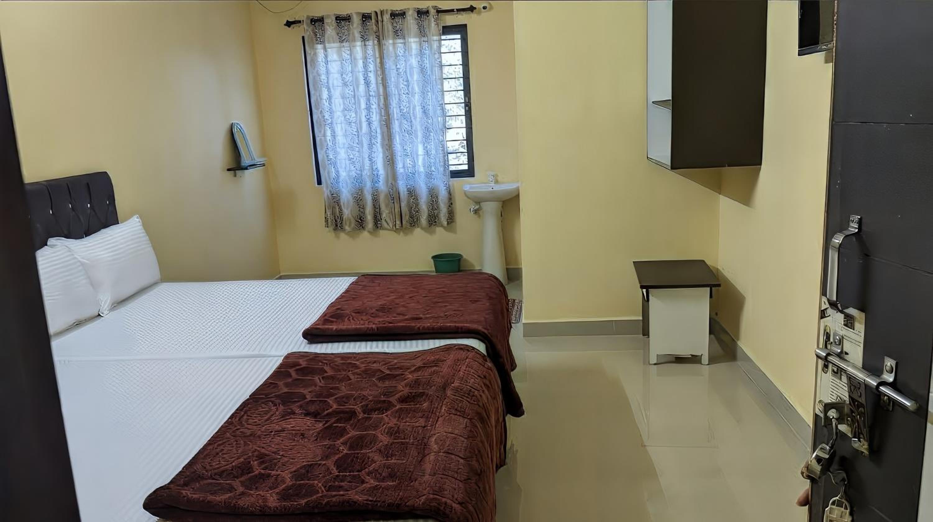 Kamath Inn
