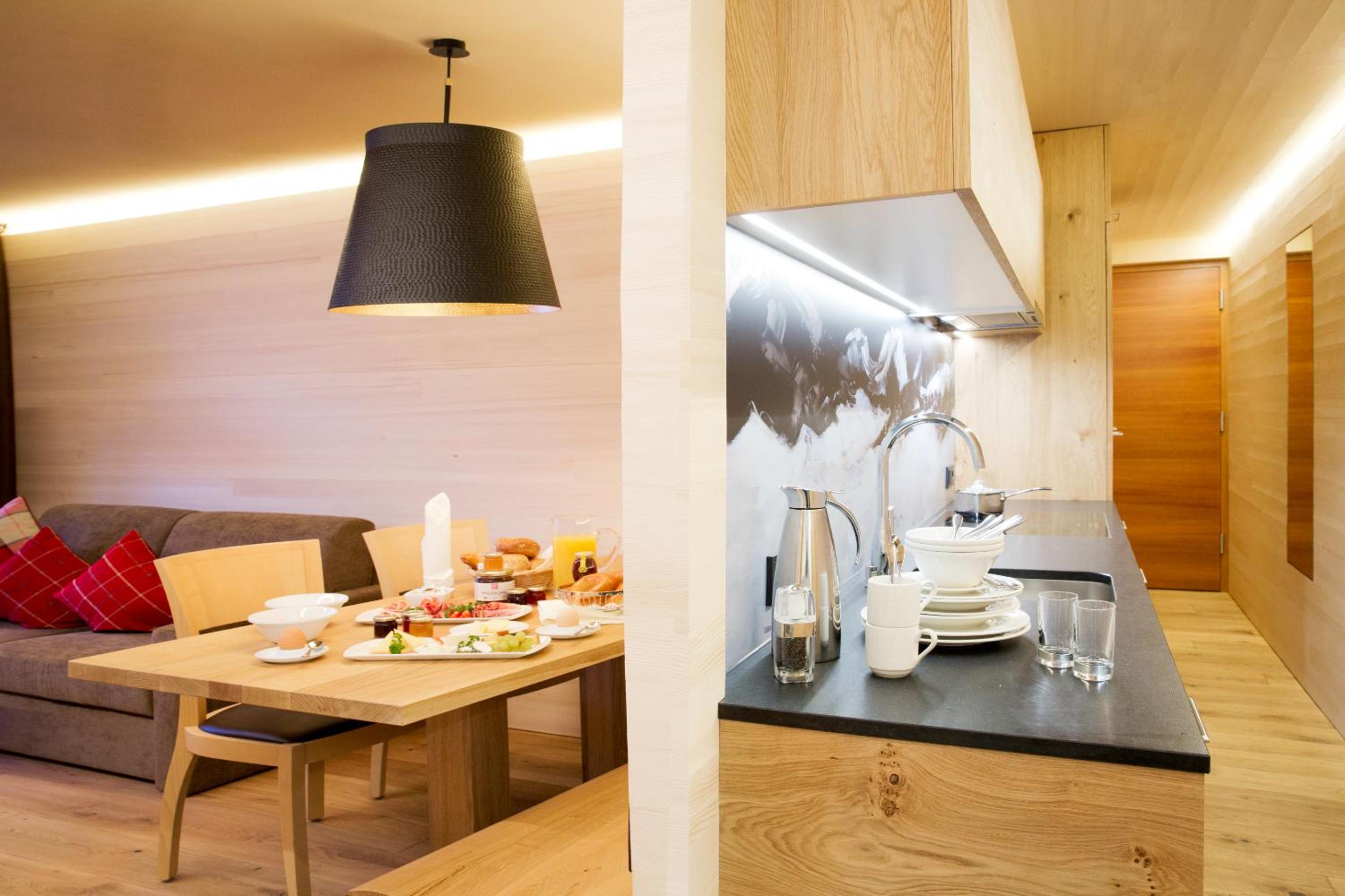 n Apartments Hotel
