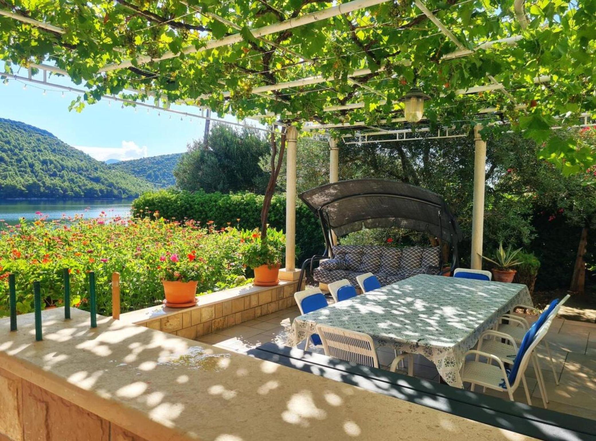 Apartment Ana Broce view 5