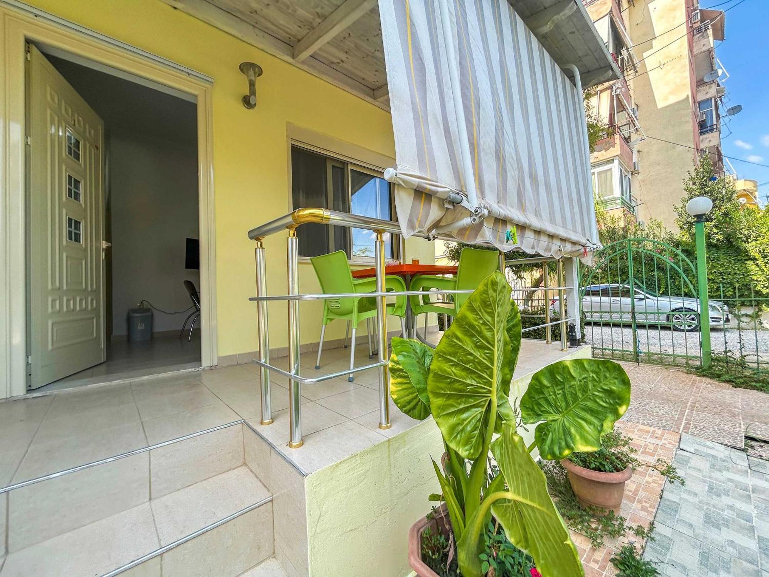 Garden apartment 1177