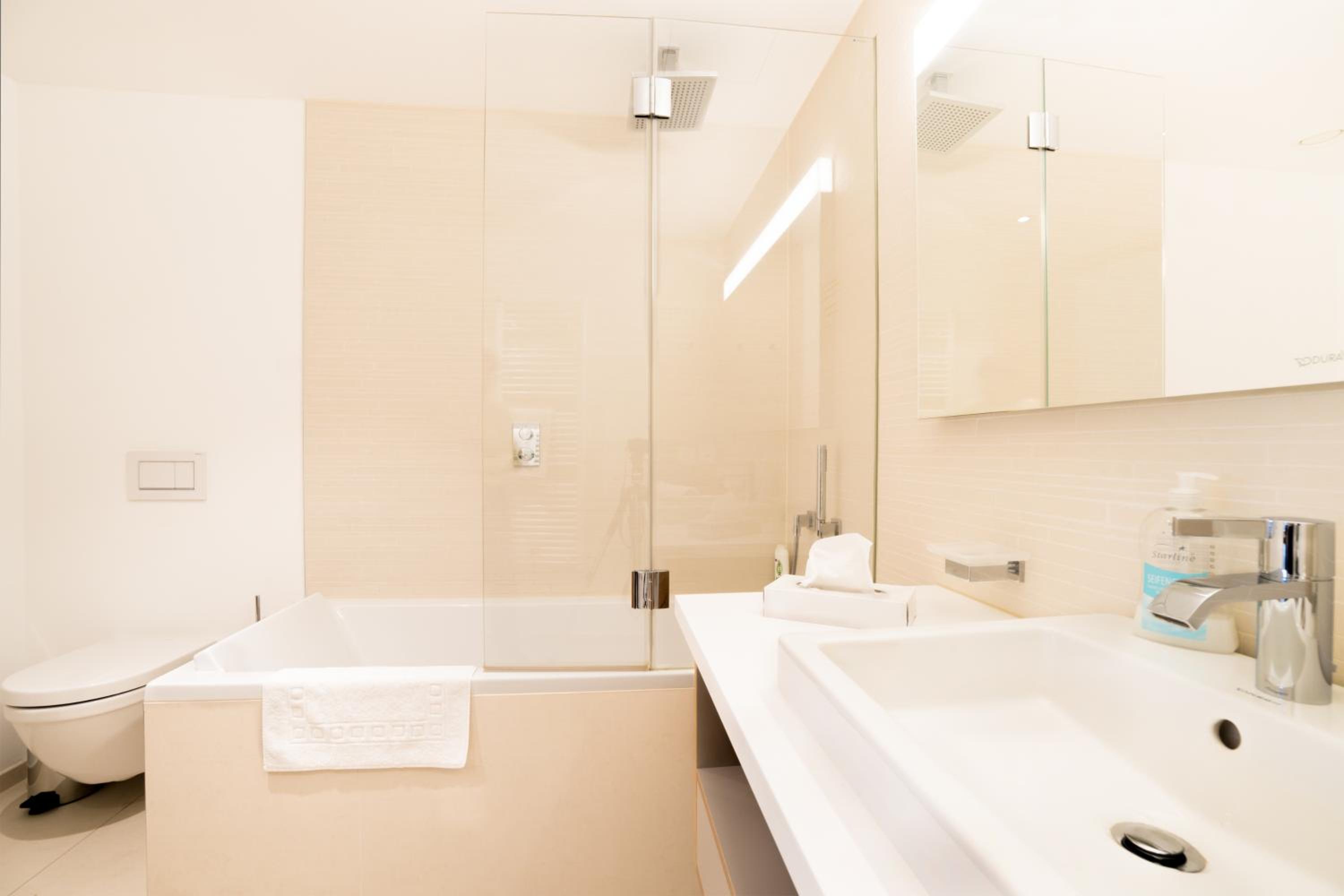 Gotthard Hotel Apartment