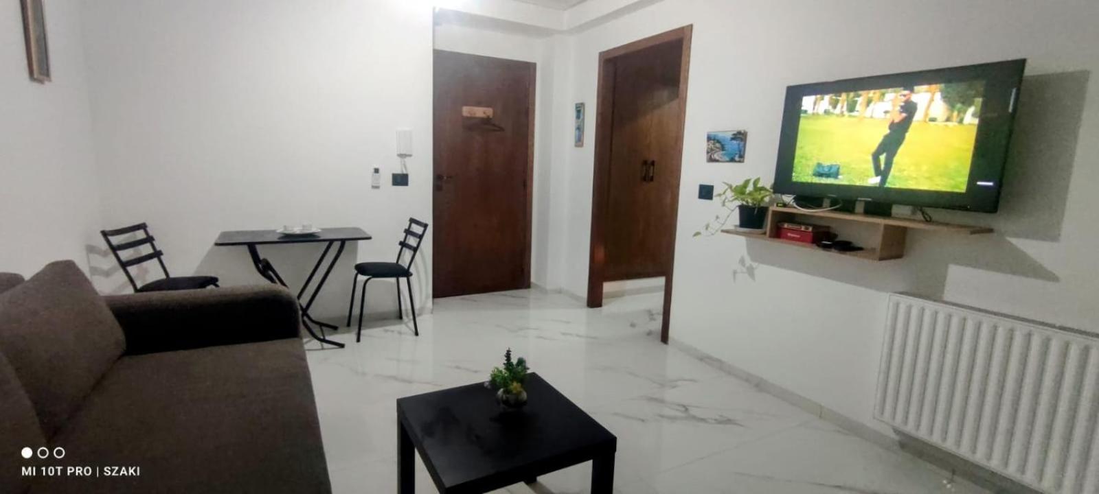 Afef D1 view 2