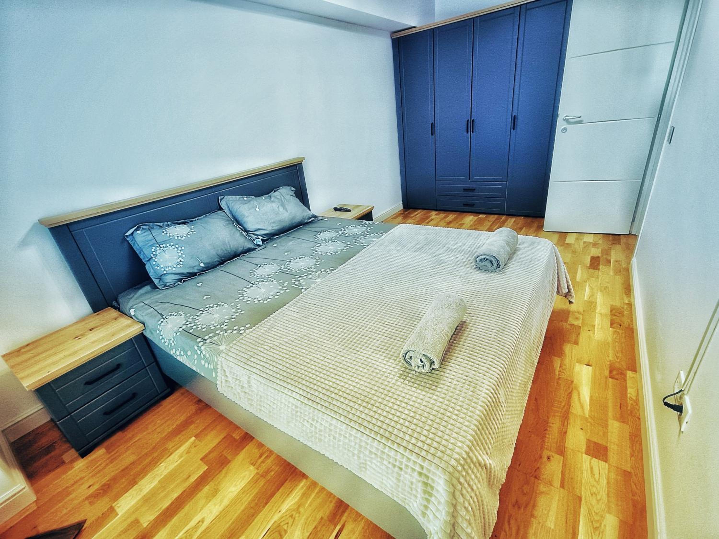 New Apartment near Airport with Shop and Free Parking view 2