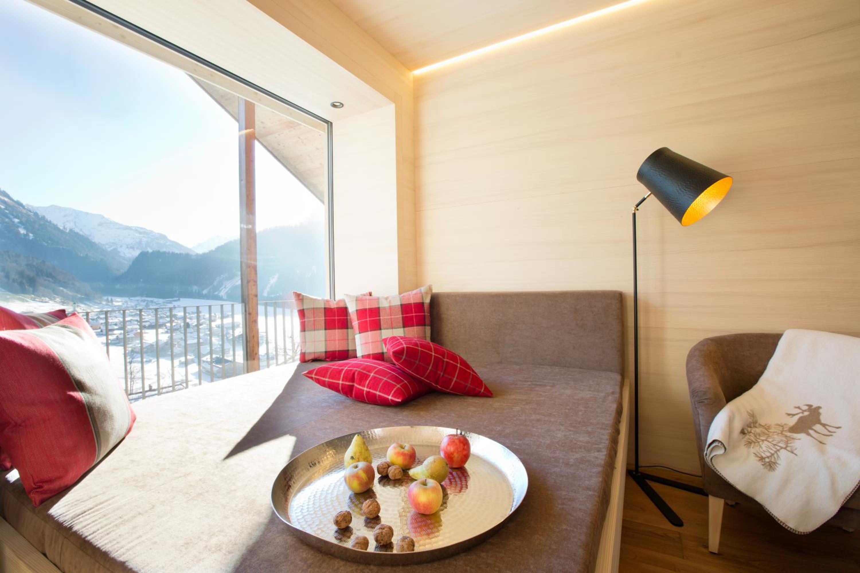 n Apartments Hotel