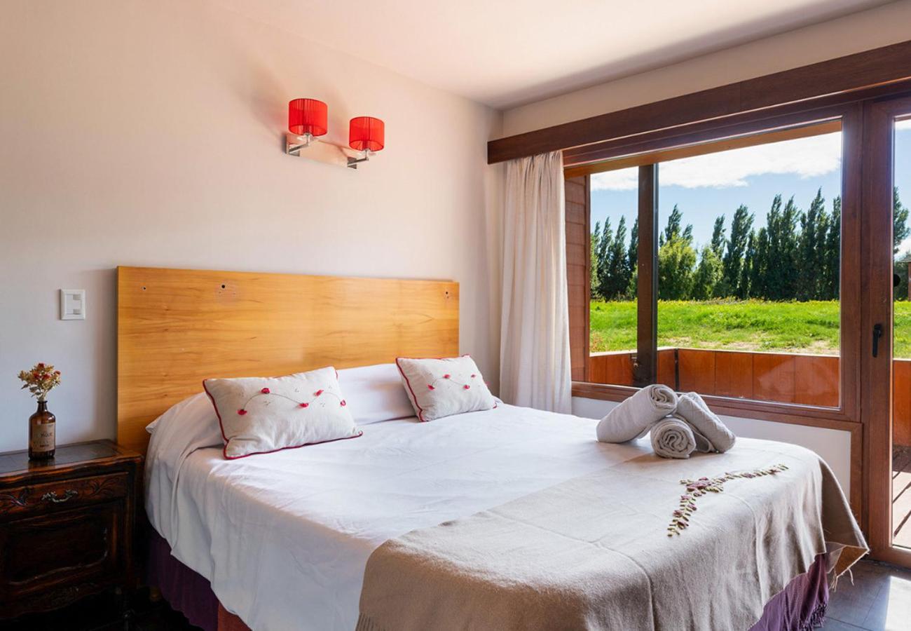 RentUp - Casa en Bariloche con terraza y piscina en Villa Huapi