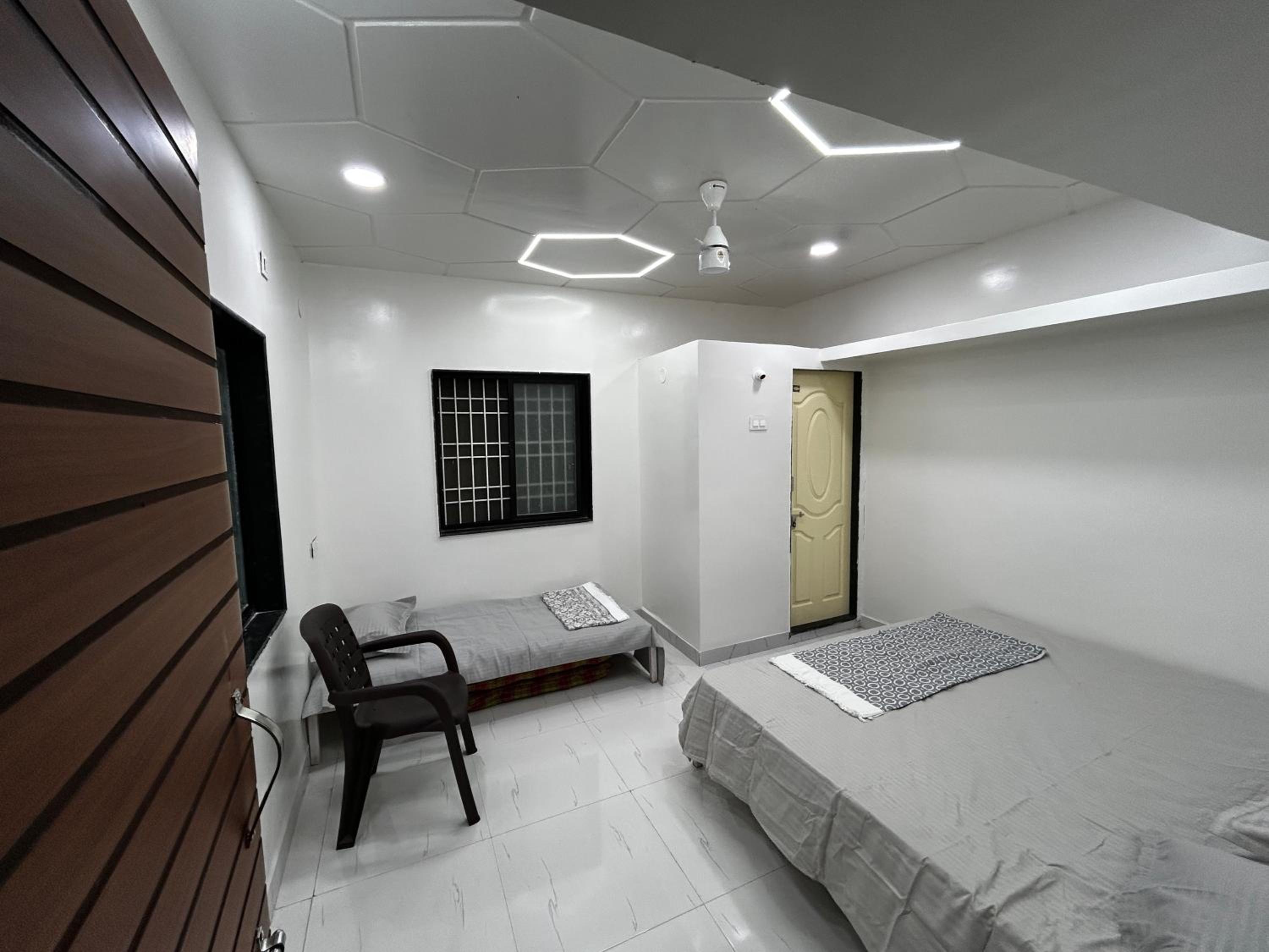 Photo 12