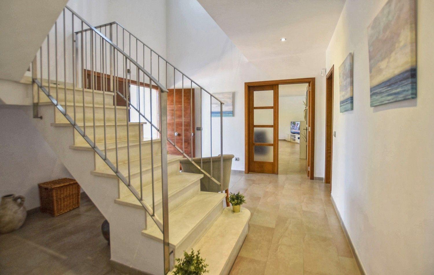 Atemberaubende Villa mit Pool und Panoramablick in unmittelbarer Nähe von Alcudia und dem Meer