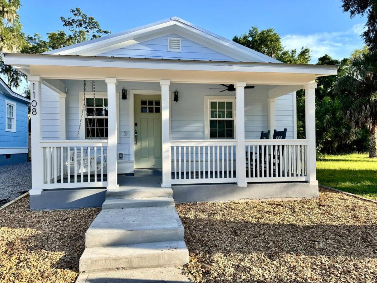 Modern Cottage Downtown. Pet Yes