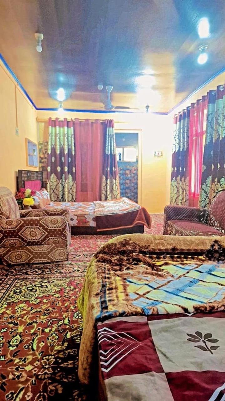 Lake View Qazi Guest House