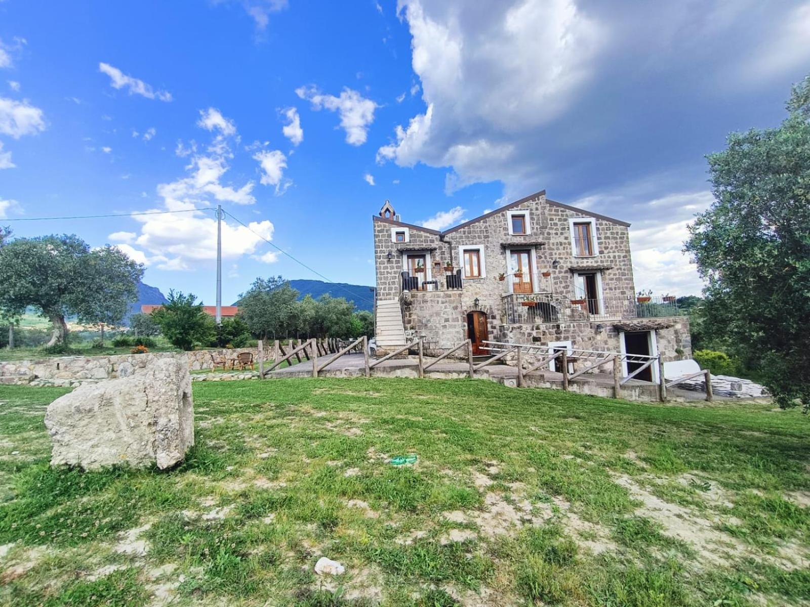 B&B Il Colle Degli Ulivi view 3