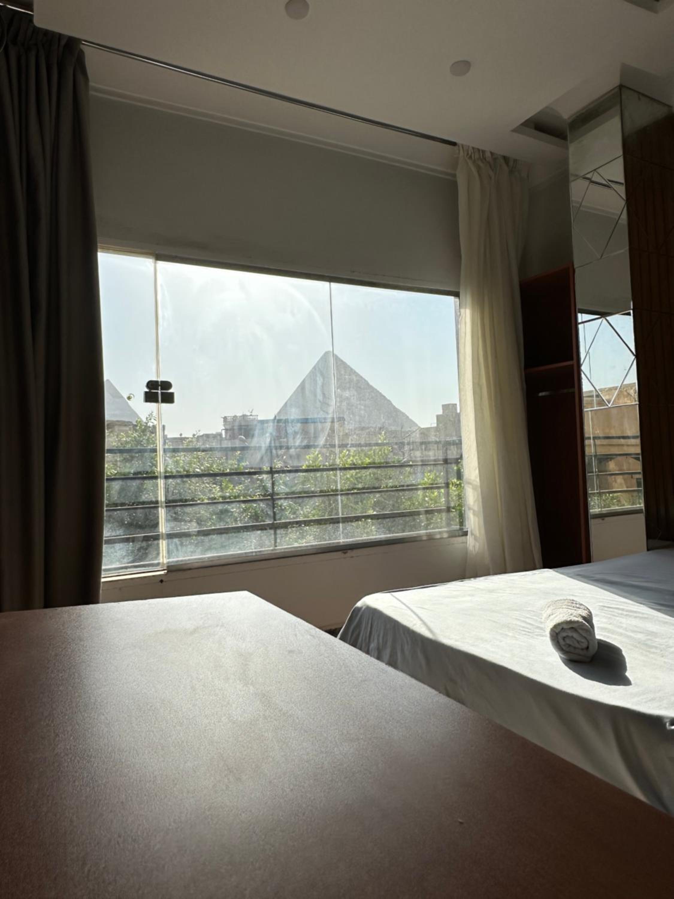 Pyramids Family Inn