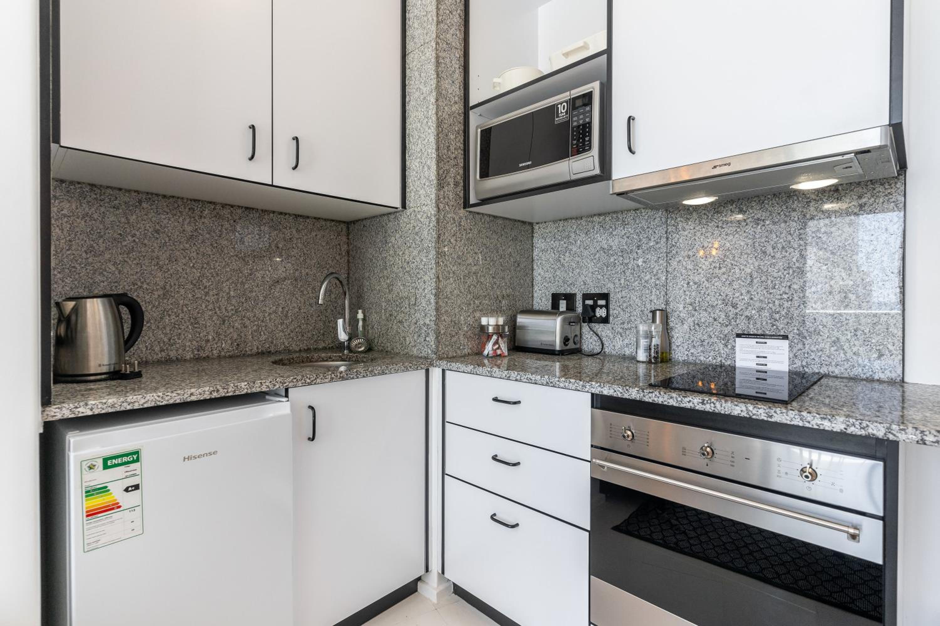 Flamingo 802 - Top Floor Ocean Facing Sea Point Apartment with Daily Housekeeping view 3