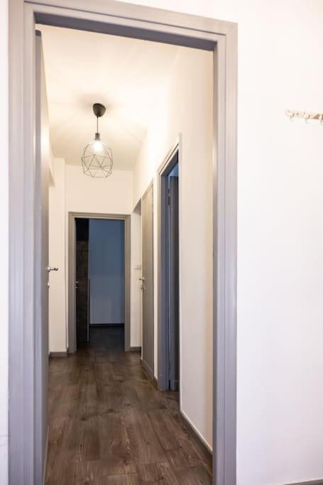 Gentile's House - Metro A a 50m diretta per il centro WiFi UltraFibra & Smart Working