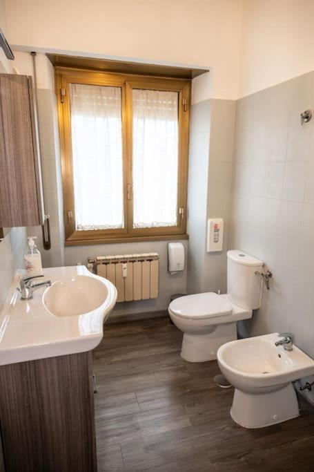 Gentile's House - Metro A a 50m diretta per il centro WiFi UltraFibra & Smart Working