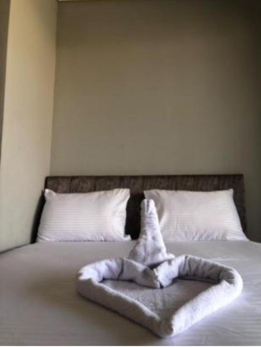 Pyramids Family Inn