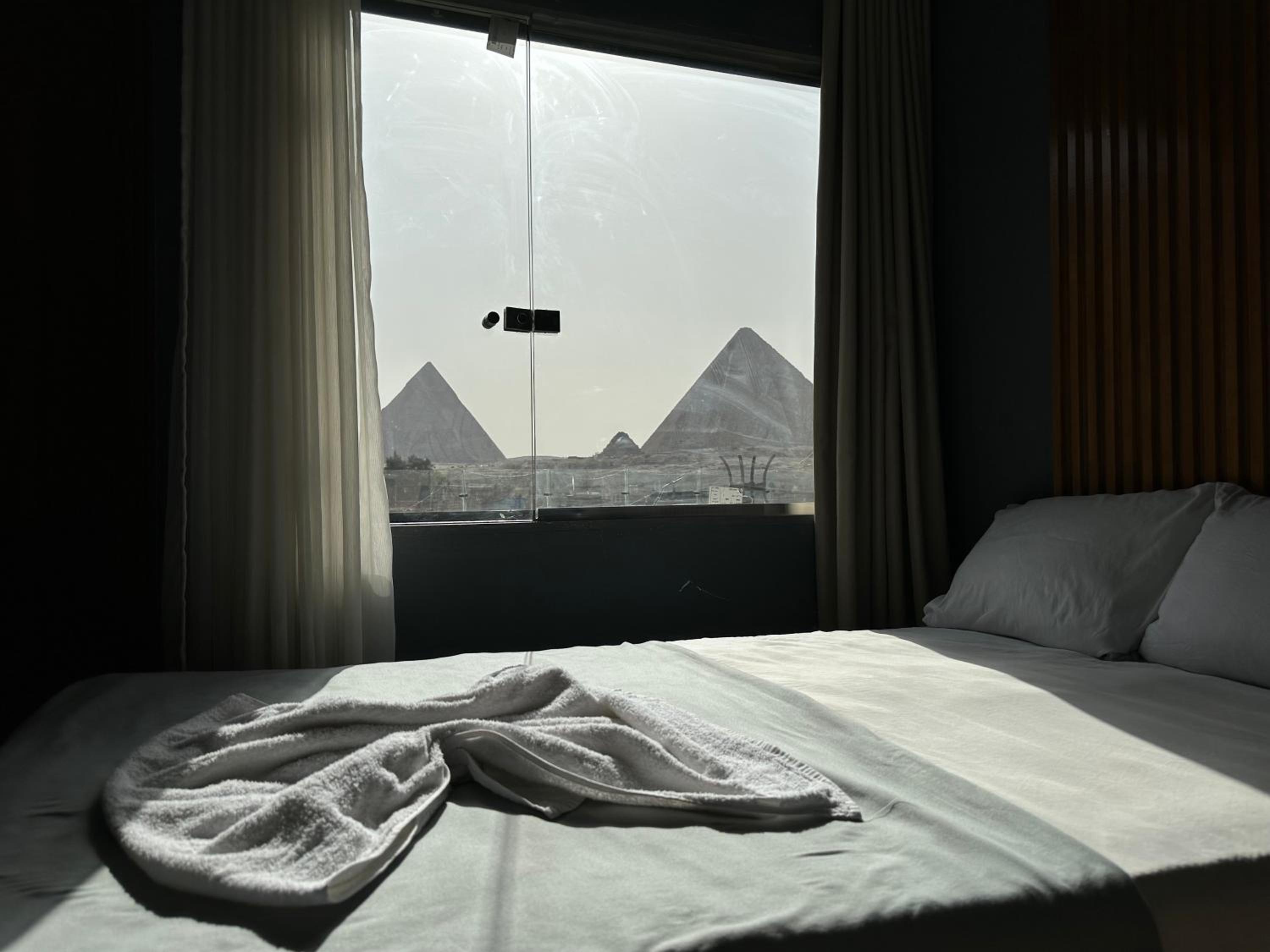 Pyramids Family Inn