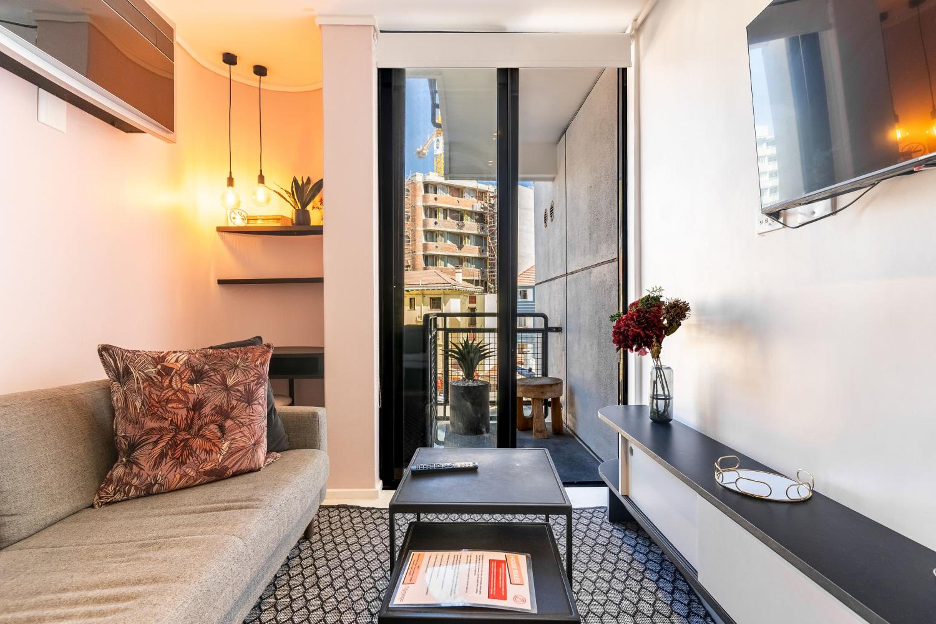 Flamingo 307 - Studio In Sea Point Central view 3
