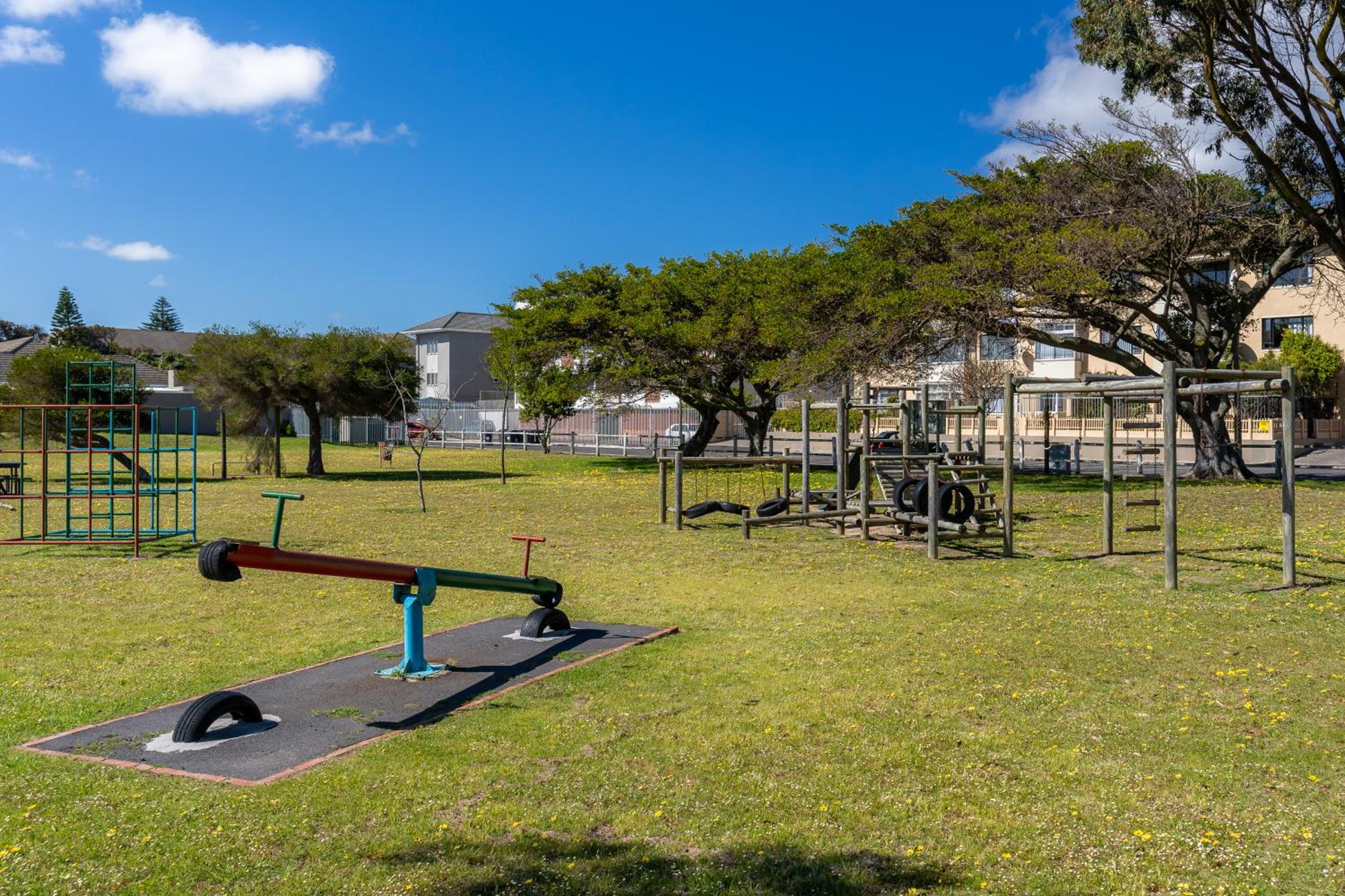 Burmeister403 - Modern 1 Bedroom Apartment across from Ocean view 3