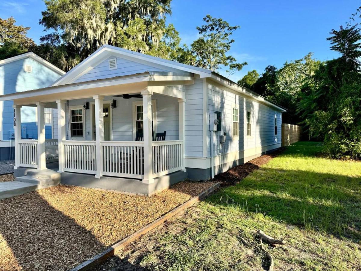 Modern Cottage Downtown. Pet Yes