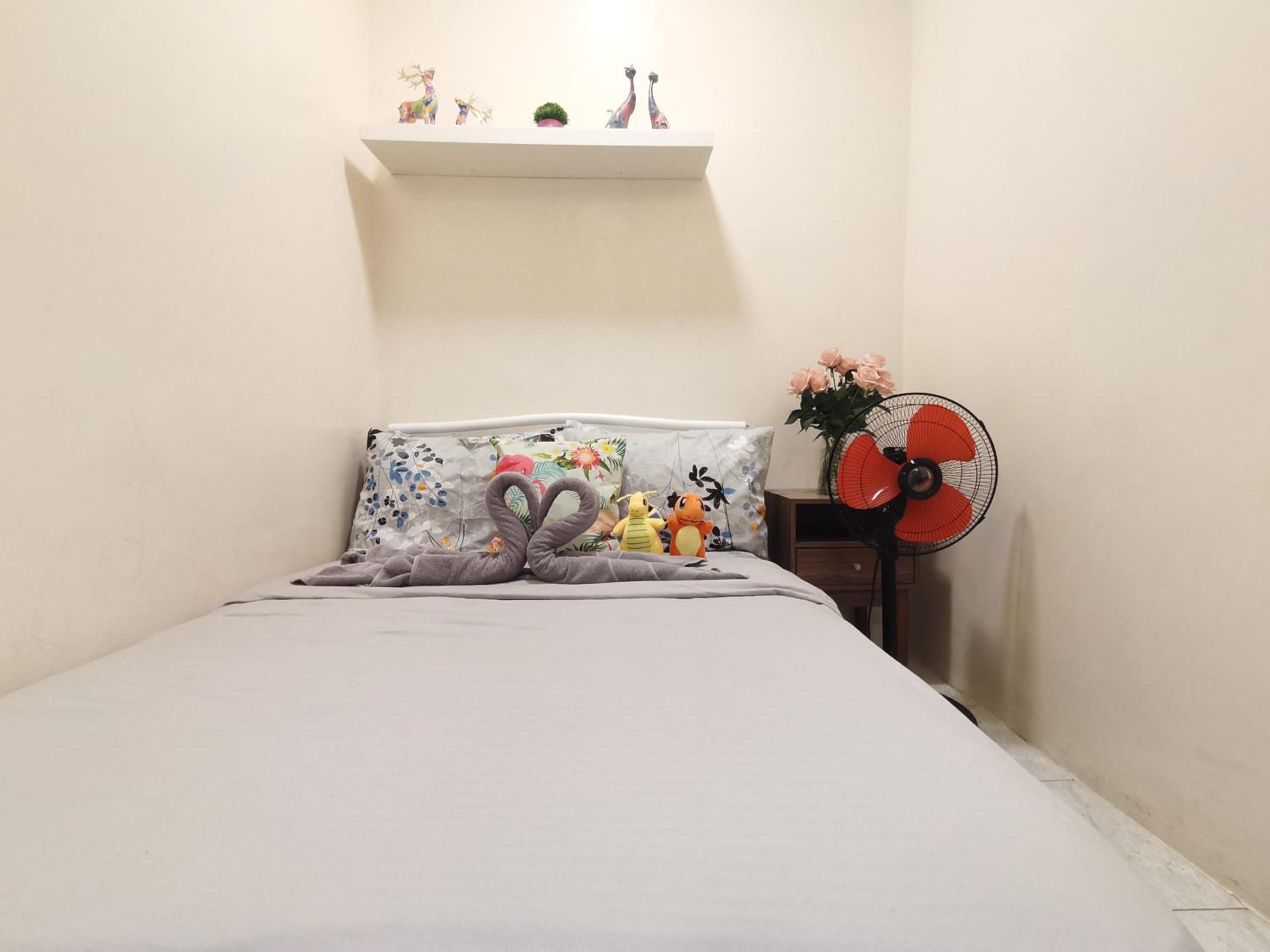 2BR Condo PET FRIENDLY at Near Session Road and Burnham view 3