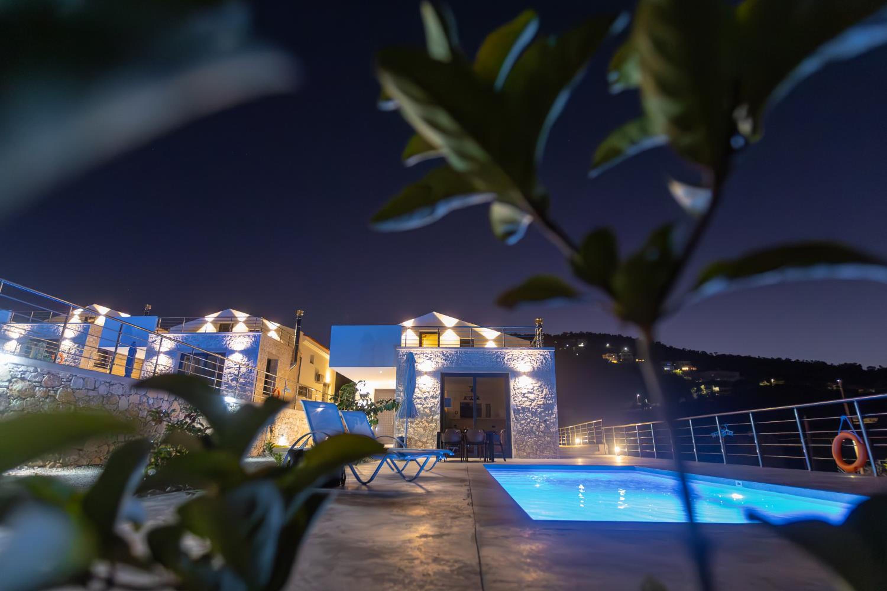 Pierres Blanches Residences, with private pools