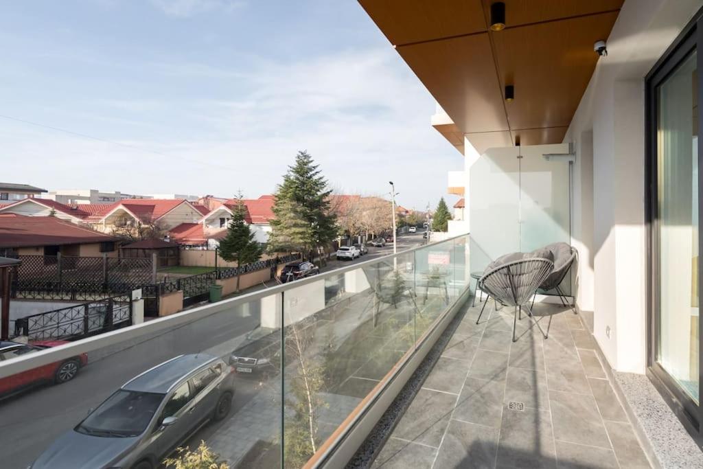 THE Pinky Promise Loft Pipera view 4