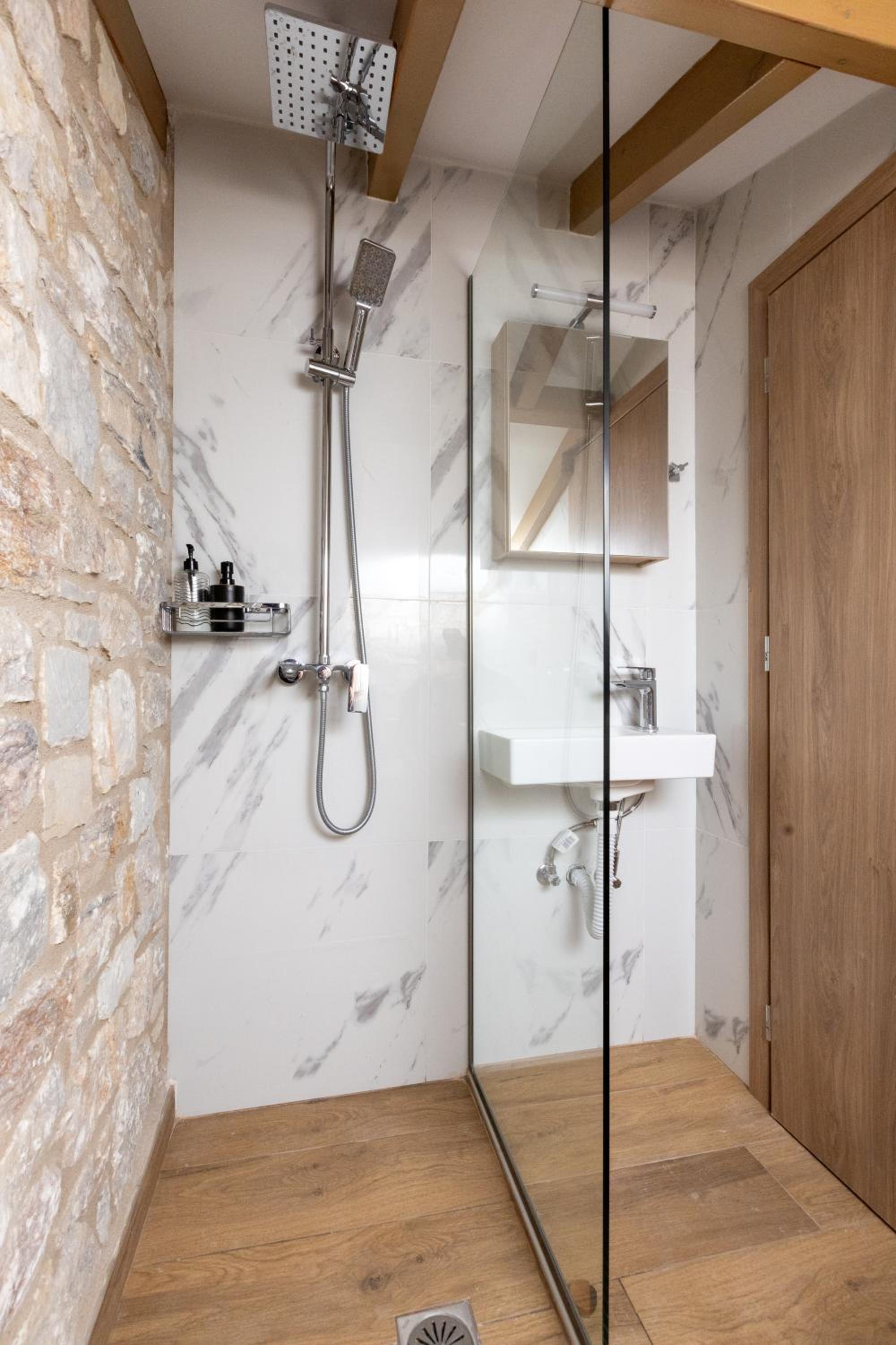Pierres Blanches Residences, with private pools