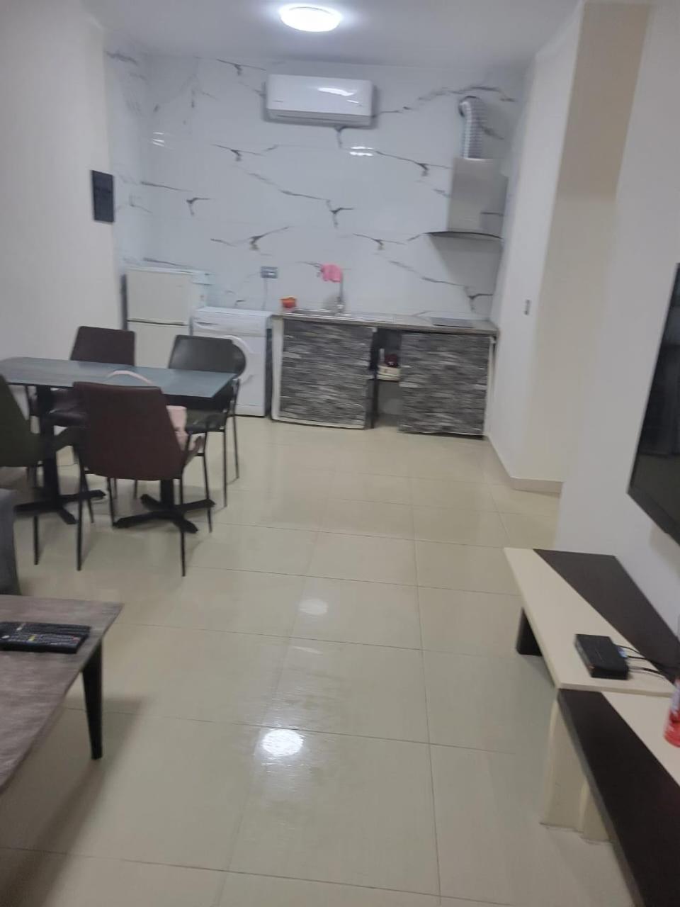 Ami Apartment
