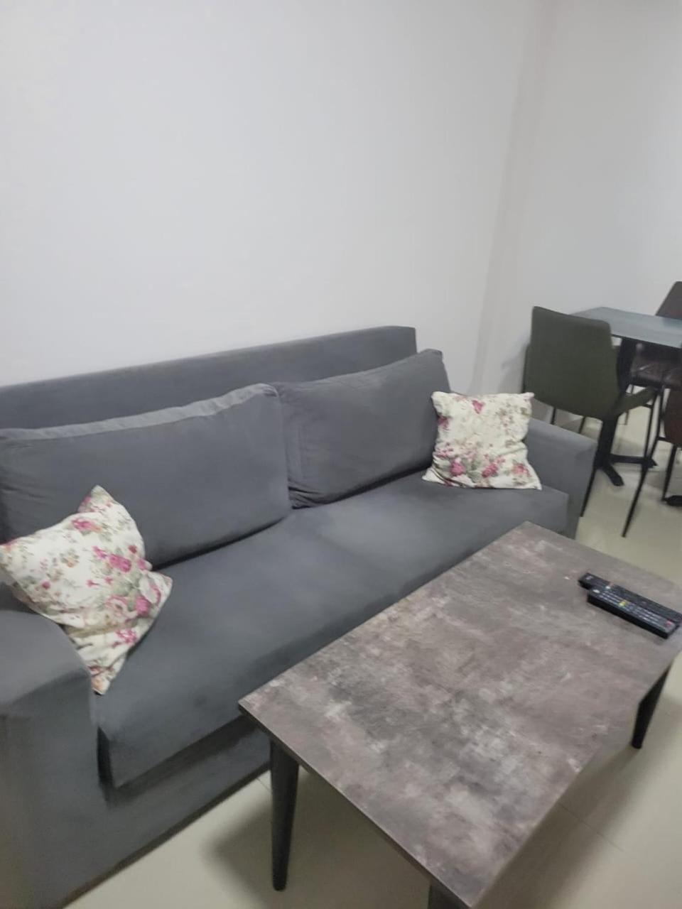 Ami Apartment