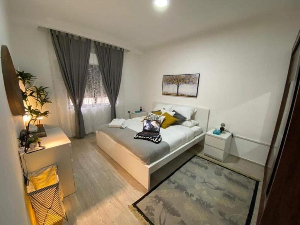 Jabal ramtha hostel