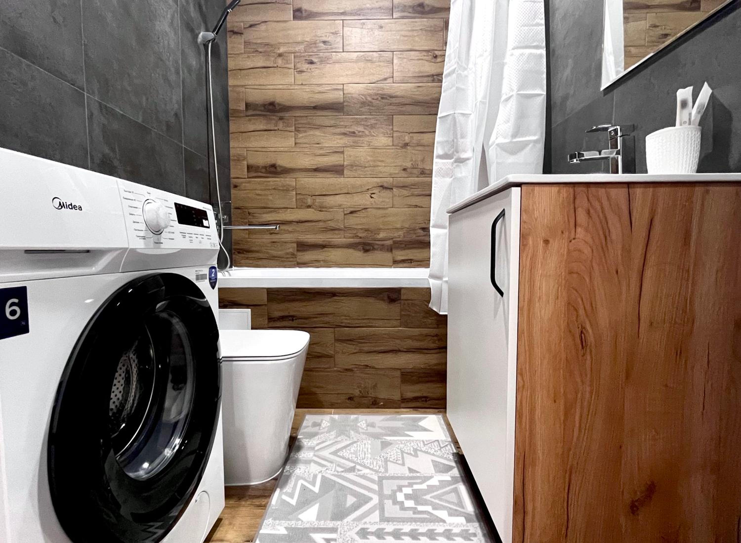 Bright Raimbek19-21 Residence 1br, next to metro & drinking water as a gift view 4